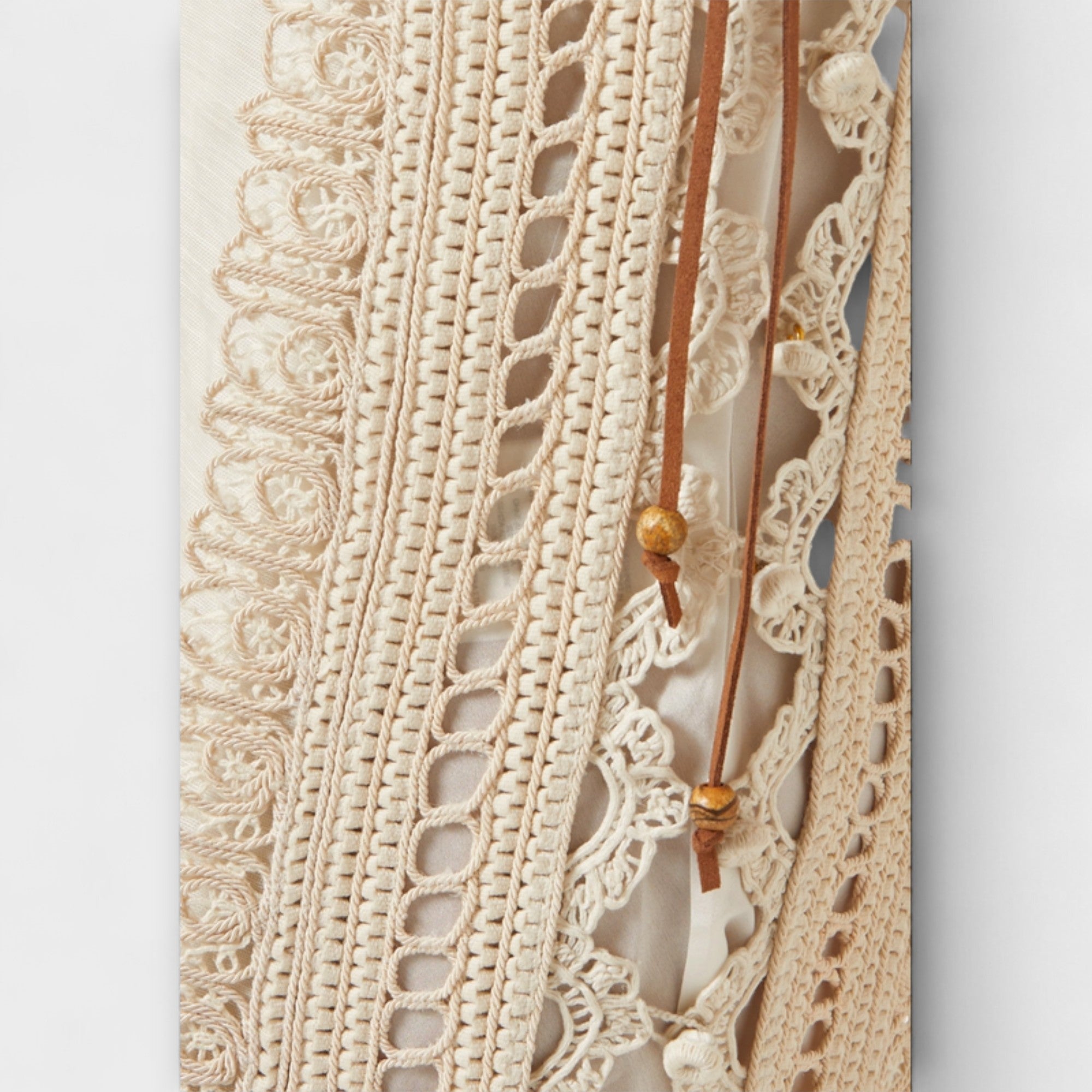 Mira - Woven Hollow Organza Maxi-Kleid