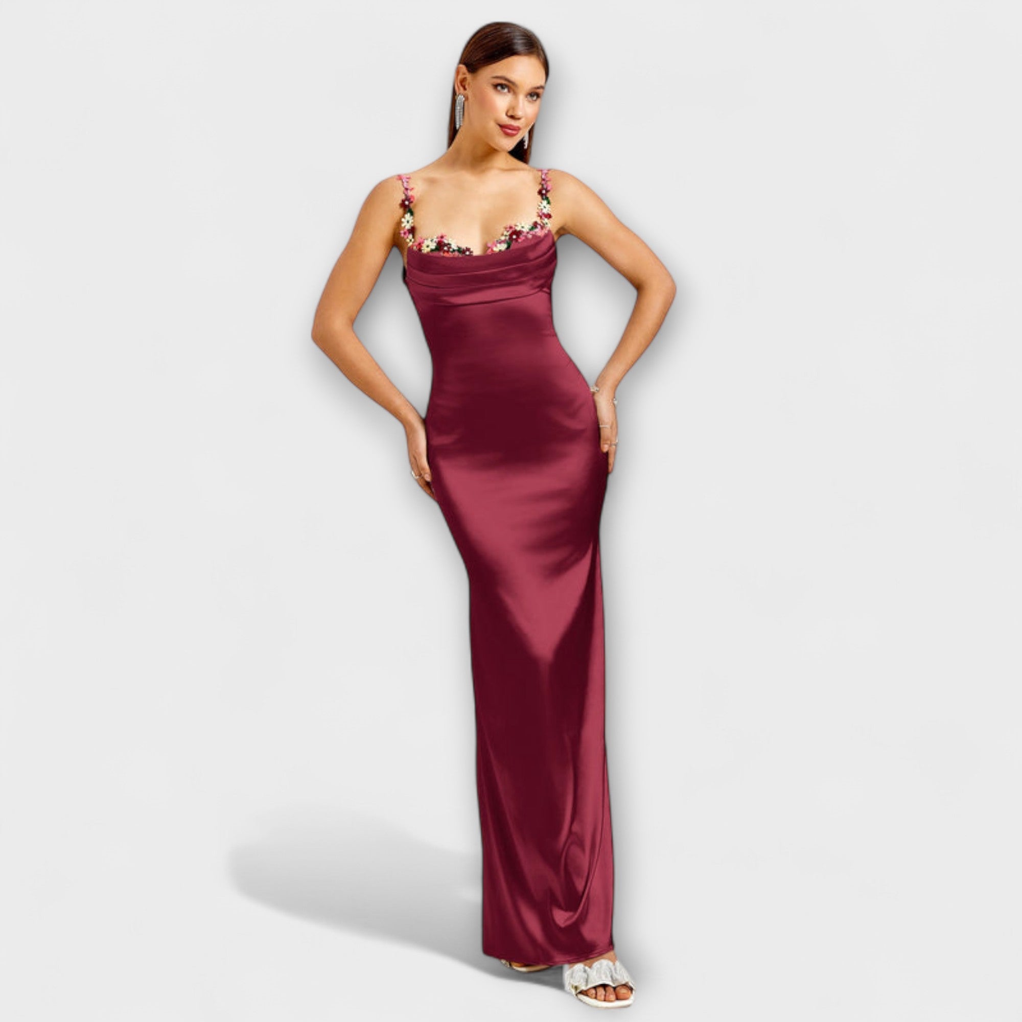 Eira - Verziertes Satin-Kleid mit Rücken-Schnürung