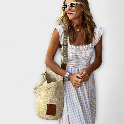 Gekleidetes Maxi-Kleid mit Rüschensäumen