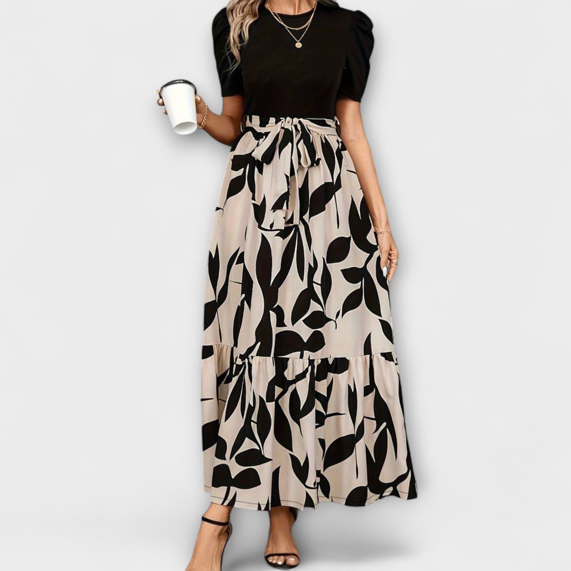 Luna - Sommerkleid mit floralem Muster und Rundhalsausschnitt