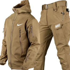 Nike - Windjacke und Hose