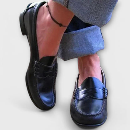 Klassische Damen Slipper