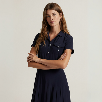 Hemd­kleid aus Seidencrêpe mit Falten