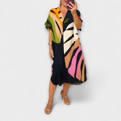 Roos - Lässiges Kleid mit buntem Blattdruck